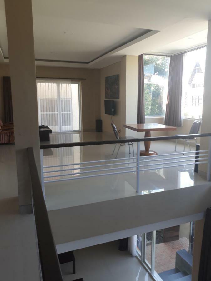 Brielle Guest House Jimbaran  Exterior photo